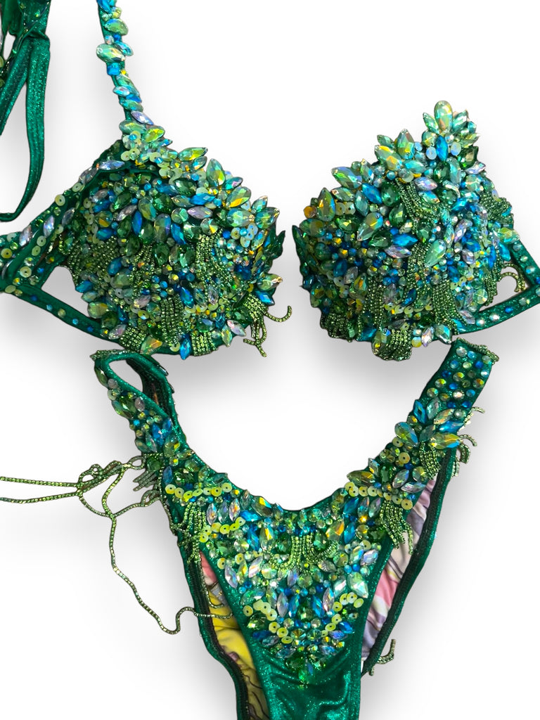 Rental Wbff Fmg a/b top , micro cheeky bottom*drape on one shoulder