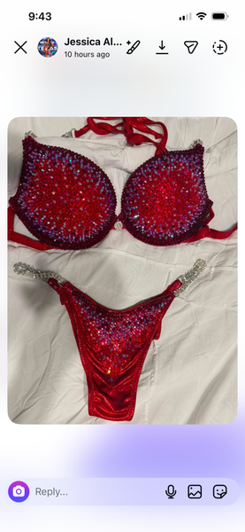Molded triangle top (Jessica)