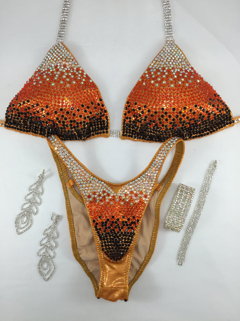 Custom Gradient Deluxe Lux Figure/physique Competition Suit $655+